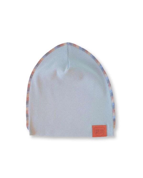 chłopięca błękitna czapka wiosenna