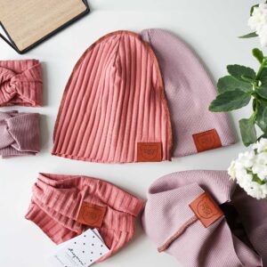 różowa dziewczęca czapka wiosenna strojmisie (4)