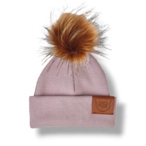 pudrowo różowa bawełniana czapka z pomponem dziewczęca strojmisie
