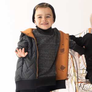 czarna kamizelka dziecięca pikowana
