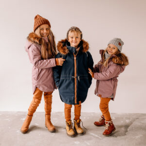 Granatowa i różowa dziecięca zimowa kurtka z ociepleniem