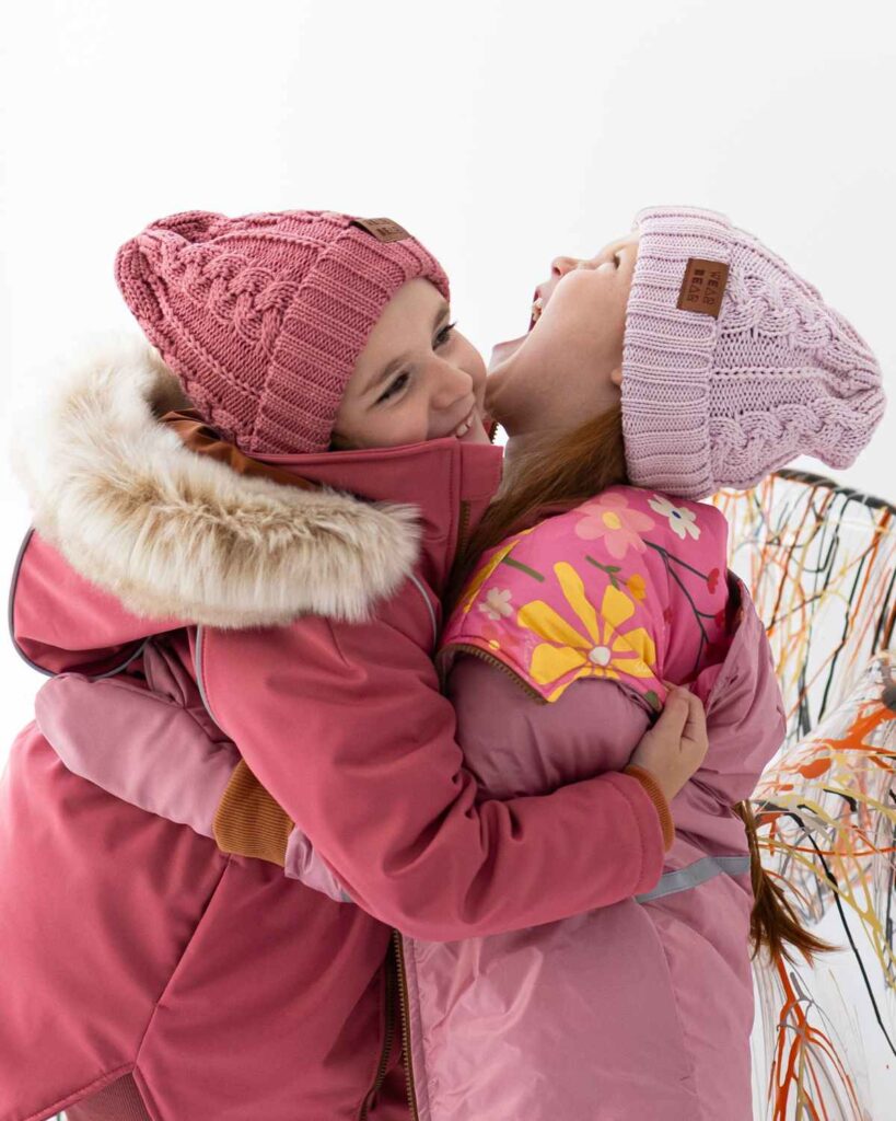 ciemno różowa czapka wełniana dziewczęca merino 100% (2)