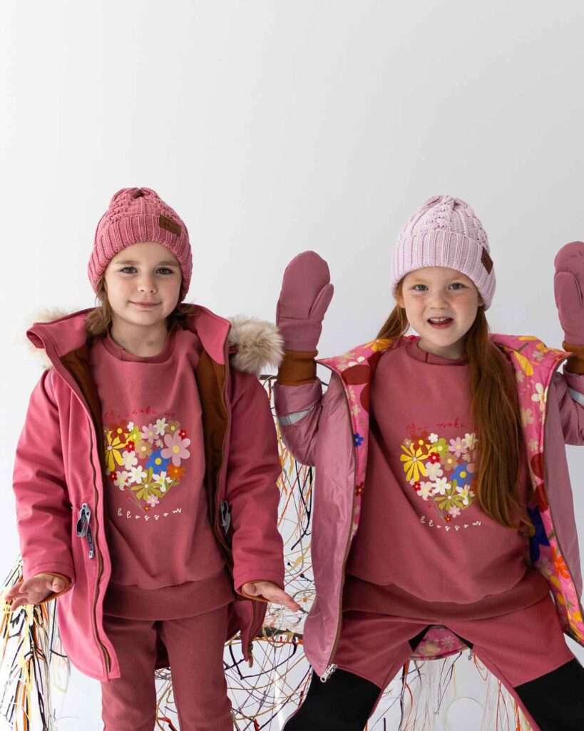 ciemno różowa czapka wełniana dziewczęca merino 100% (2)