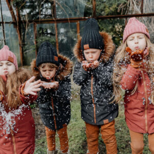 czarna czapka merino splot warkoczowy