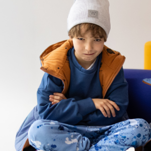 niebieska dziecięca kamizelka wiosenna long