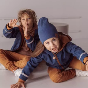 niebieska parka dziecięca