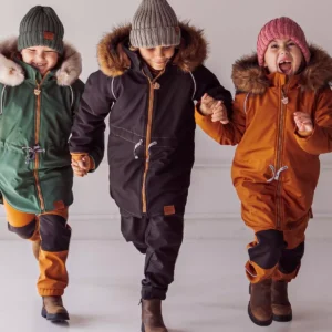 czarna-chlopieca-kurtka-zimowa