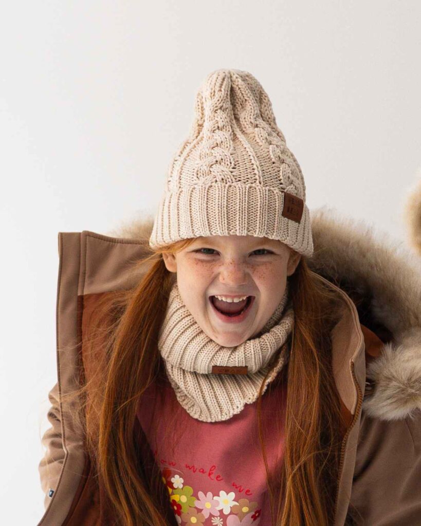 ecru kremowa czapka merino WARKOCZYKOWA dla dzieci i dorosłych