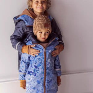 granatowa-dwustronna-kurtka-zimowa-chlopieca-z-odblaskami