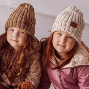 kremowa czapka merino