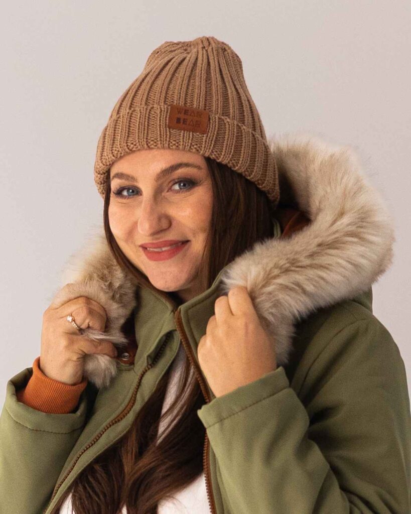 orzechowa czapka merino damska