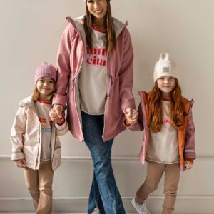 dziewczęca kurtka wiosenna różowa w kwiatki softshell z odblaskiem (4)