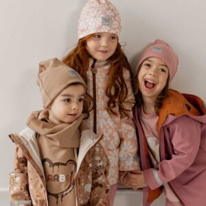 dziewczęca różowa czapka wiosenna