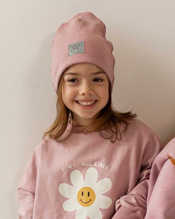 dziewczęca różowa czapka wiosenna