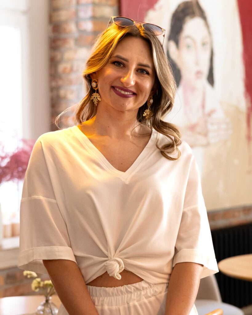 BIAŁA BLUZKA WISKOZOWA