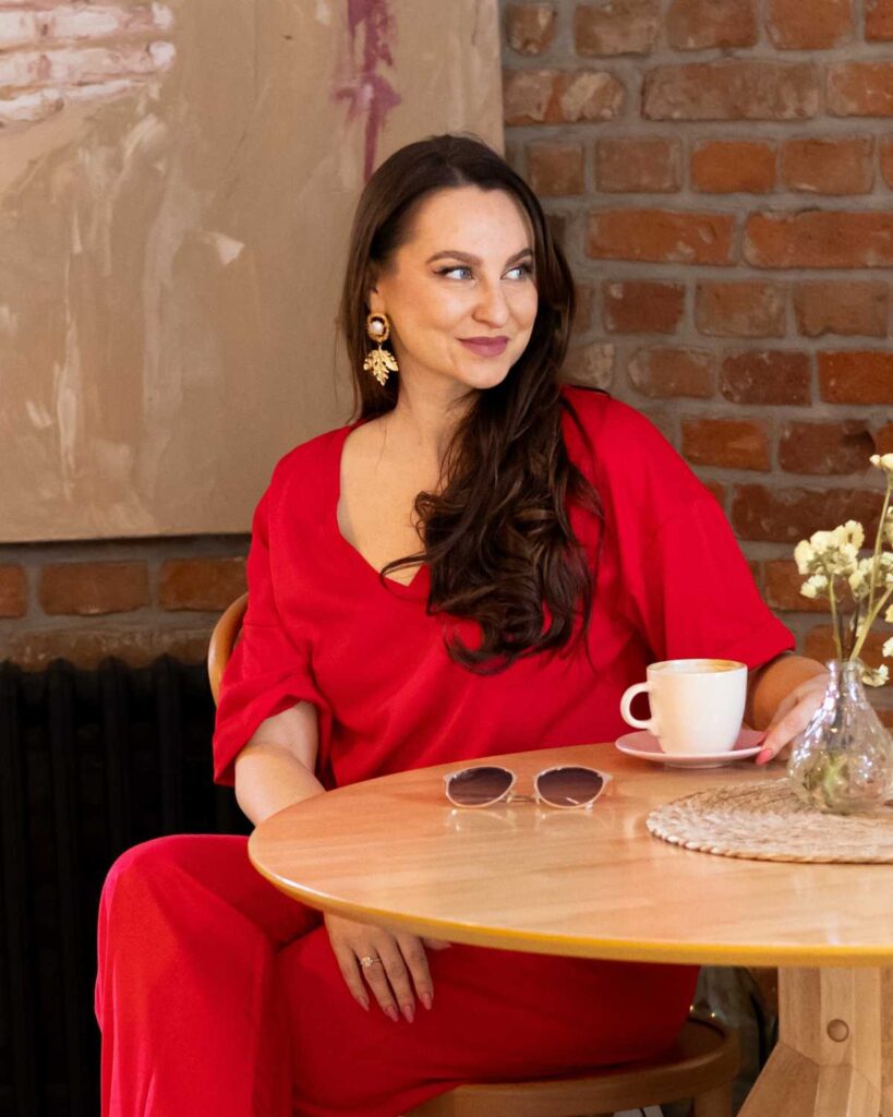 damska czerwona bluzka wiskozowa