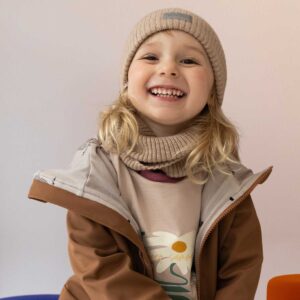 beżowa czapka merino dla dzieci i dorosłych