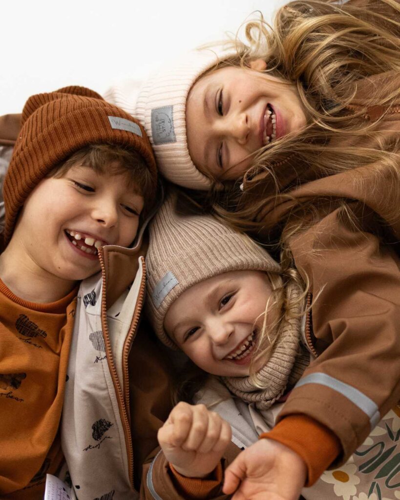 beżowa czapka merino dla dzieci i dorosłych