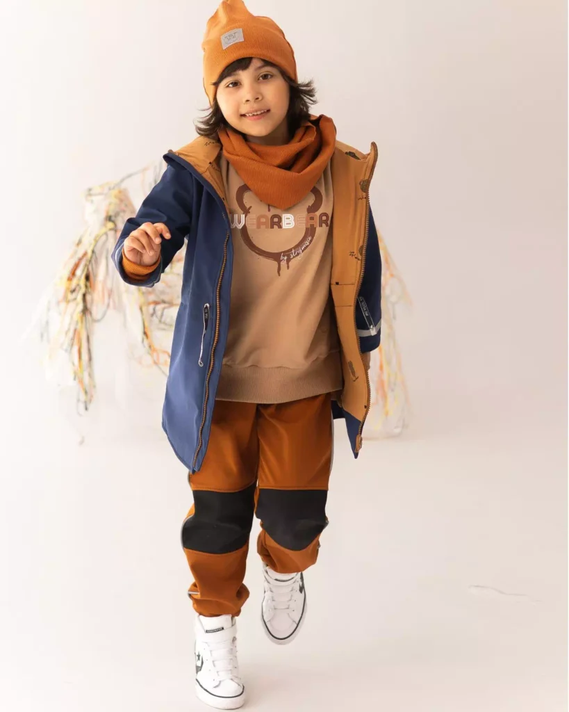 karmelowe spodnie softshell dla dzieci