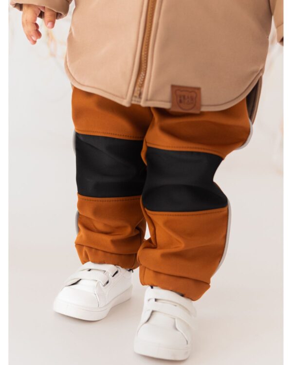 karmelowe spodnie softshellowe dziecięce