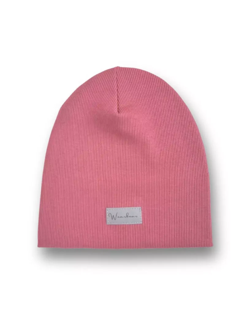 różowa truskawkowa jesienna czapka dziewczęca z odblaskową metką