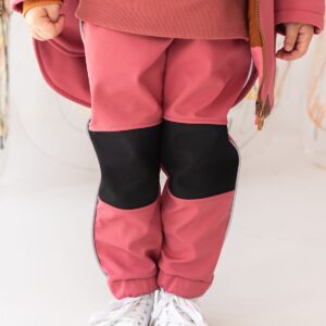 różowe spodnie softshellowe dziewczęce