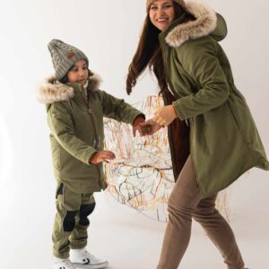damska zimowa kurtka khaki z futerkiem