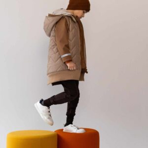 beżowa kamizelka dziecięca przedłużana