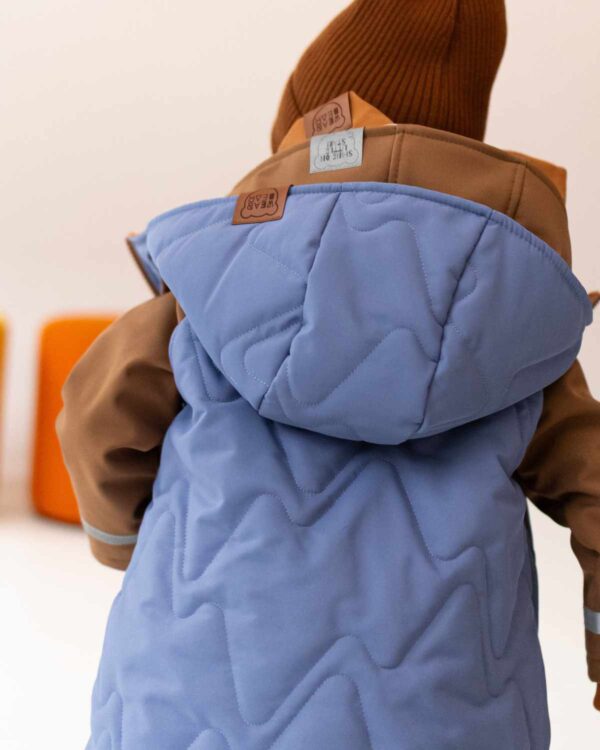 niebieska kamizelka dziecięca