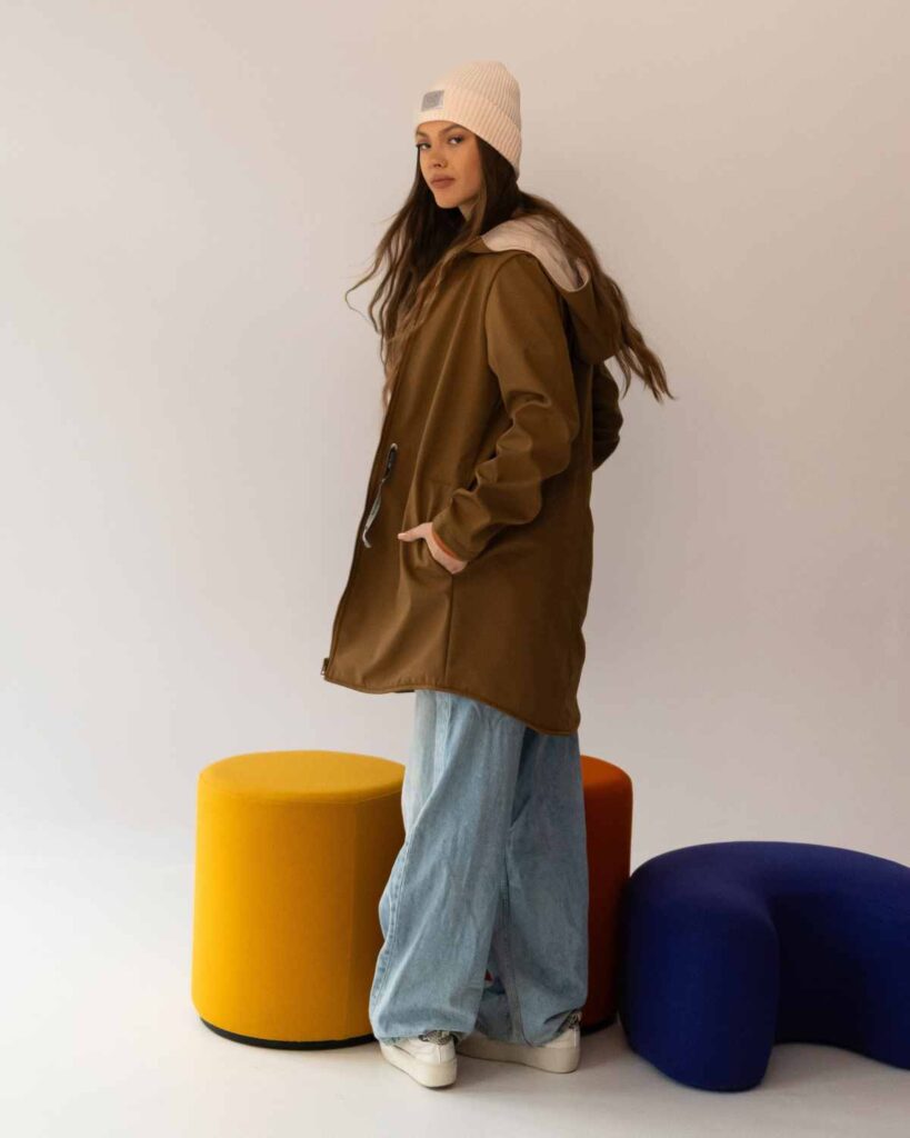 damska ciemno bezowa parka softshell wiosenna