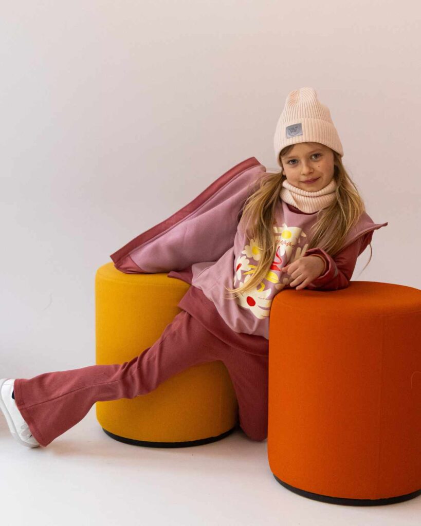 różowa bluza dziewczęca z dużym nadrukiem kwiaty