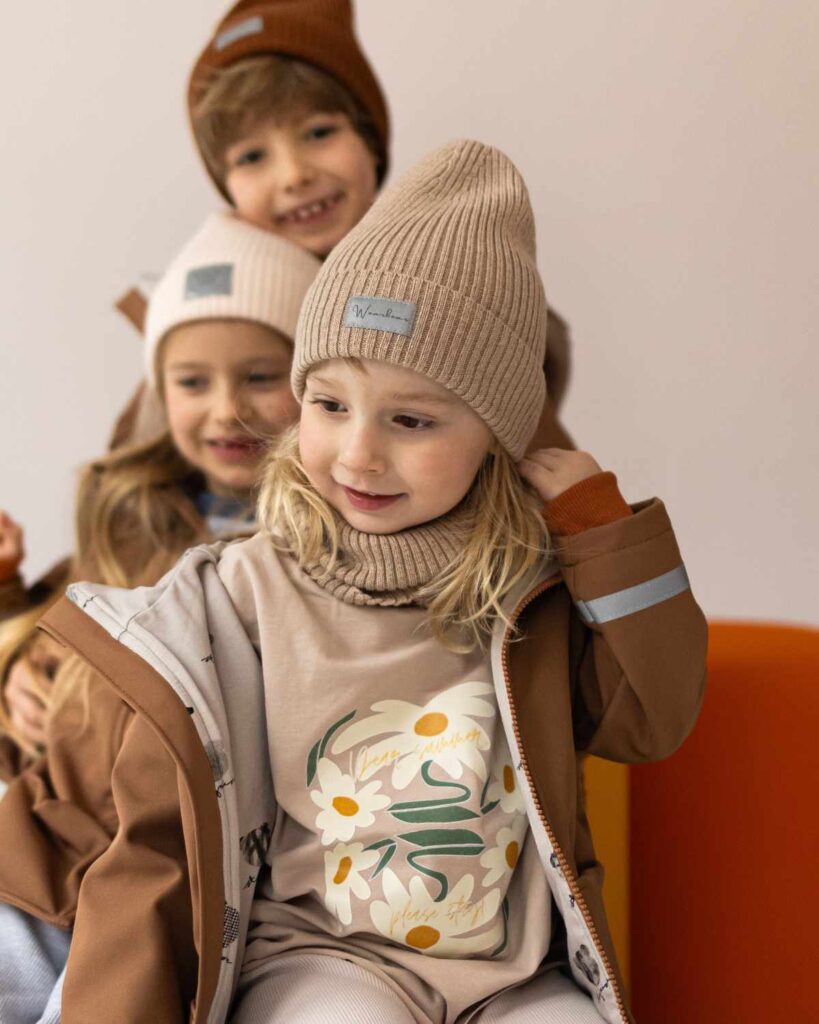 tshirt dziewczęcy ecru z kwiatkami dear summer